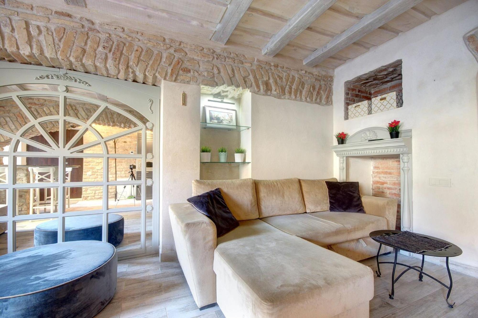 Historical Apartments X Free Parking Self Check In 24X7 By H&H VNO Exterior foto
